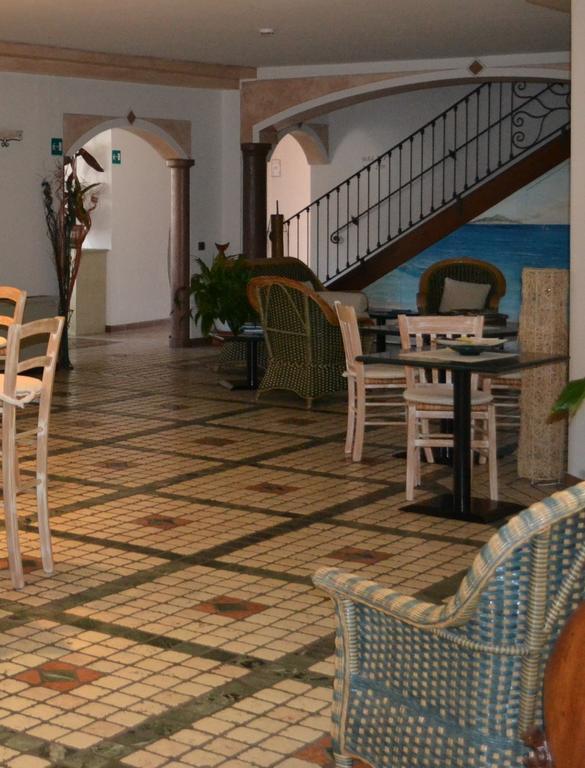 Hotel Delfino Арцакена Экстерьер фото